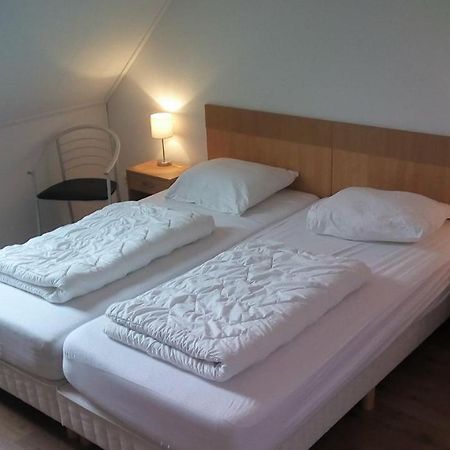 Uut In Thuus 21A Apartment Buren  Exterior photo